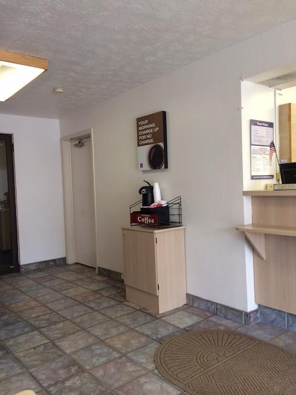 Rodeway Inn Emporia Ngoại thất bức ảnh