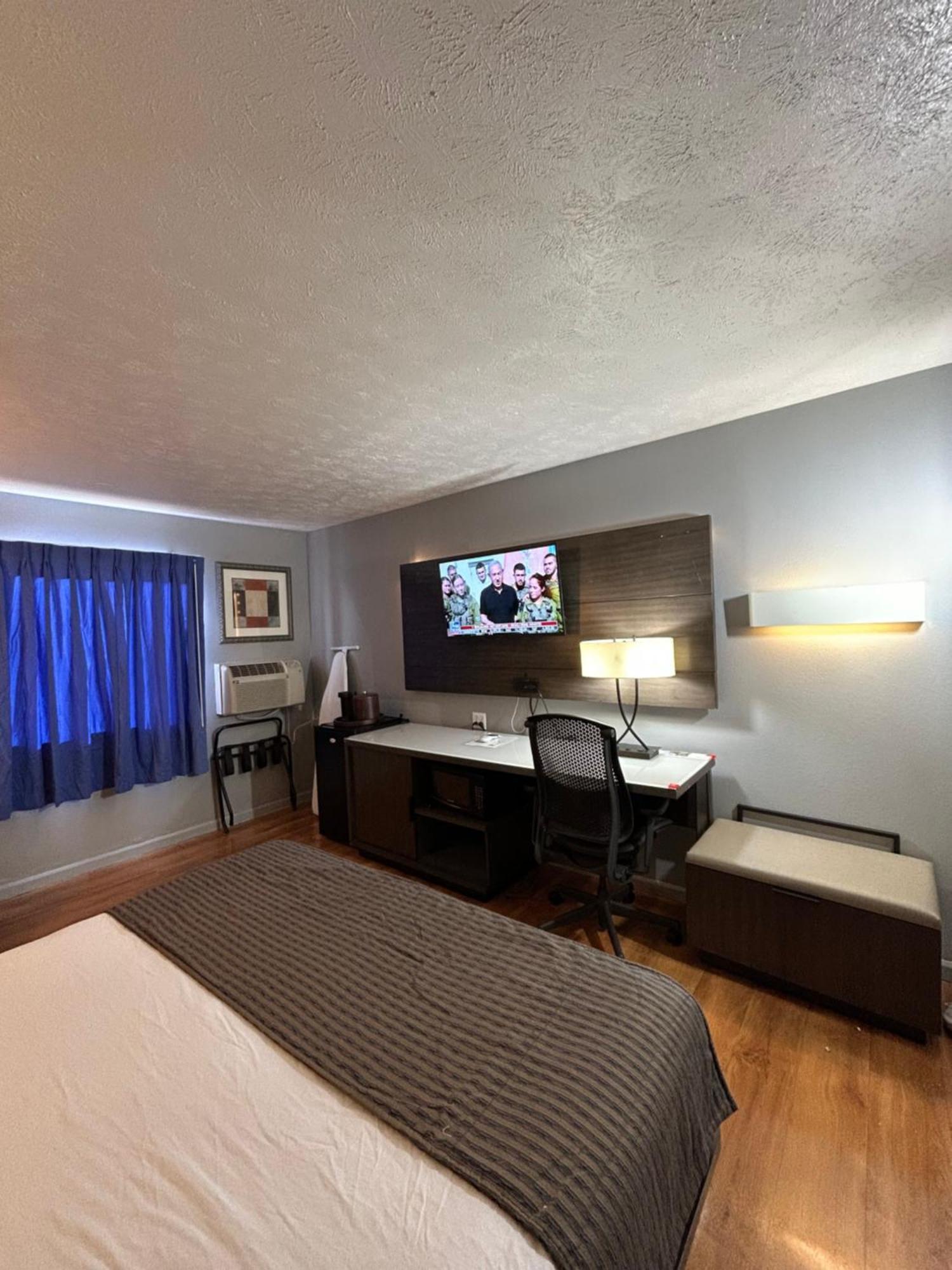 Rodeway Inn Emporia Ngoại thất bức ảnh