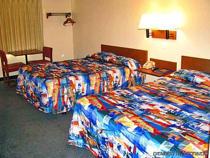 Rodeway Inn Emporia Ngoại thất bức ảnh